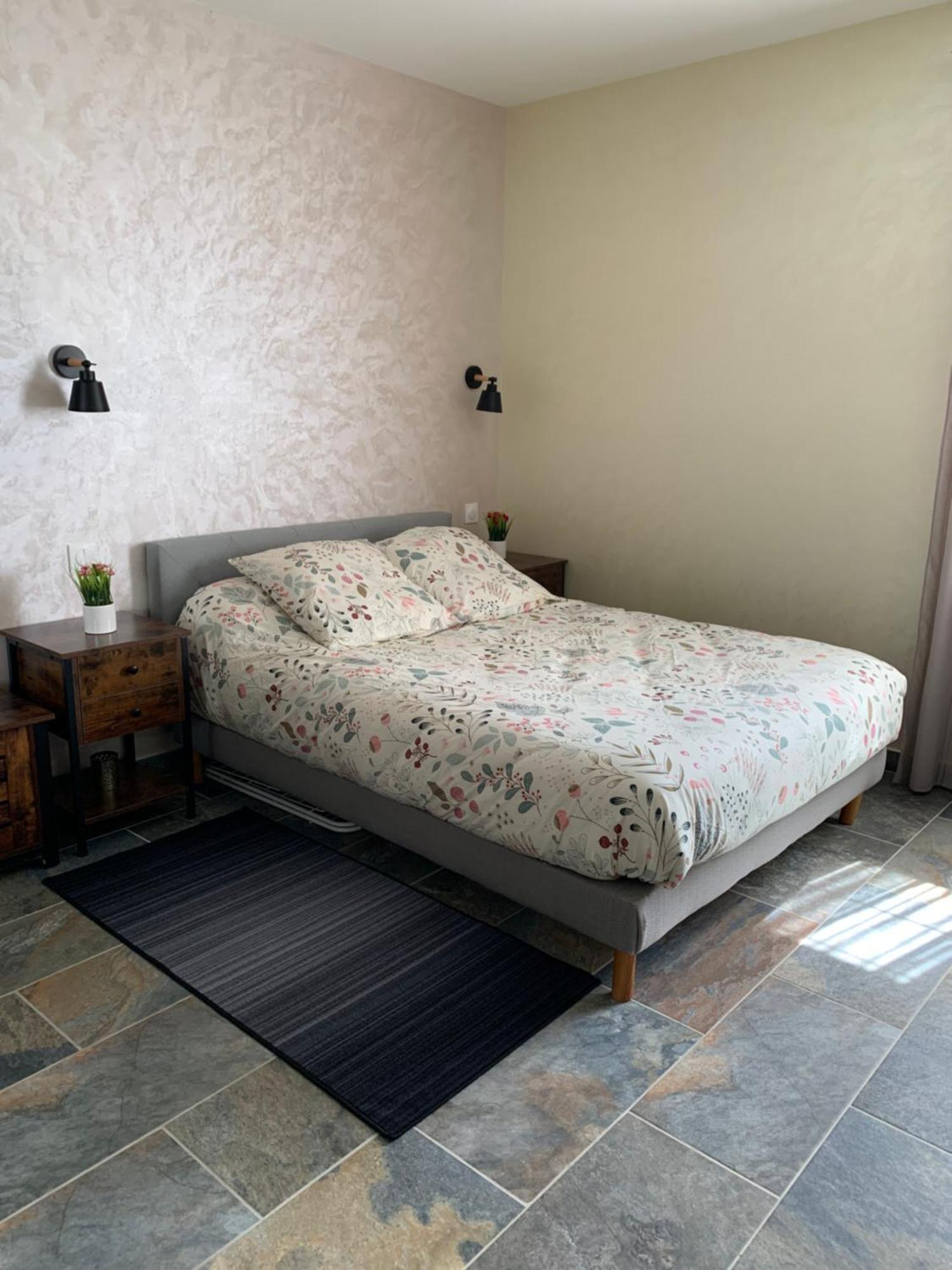 Studio Independant Avec Piscine Et Jardin L'Abergement-Sainte-Colombe ภายนอก รูปภาพ